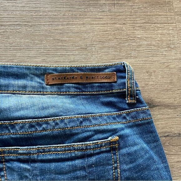 Standards & Practices Distressed Jean Shortsâ14 EUC - Picture 4 of 8